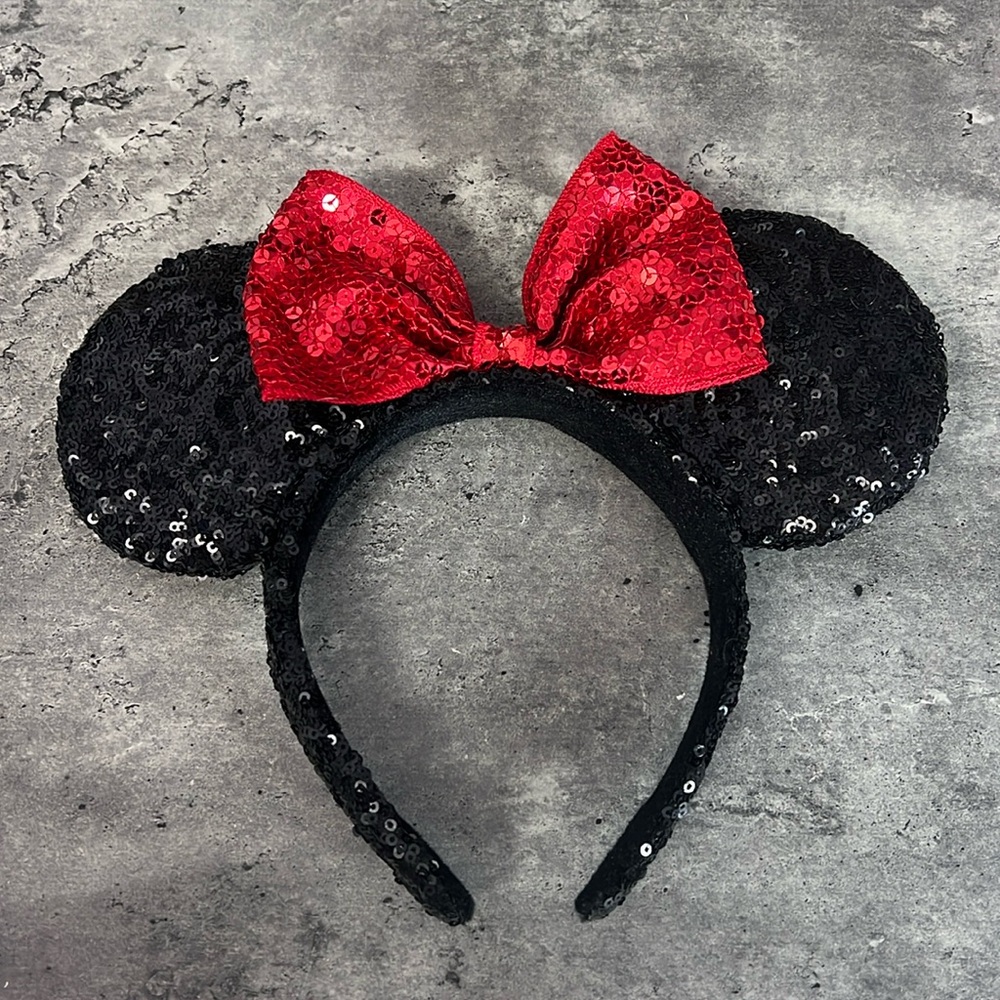 Classic Minnie Ears